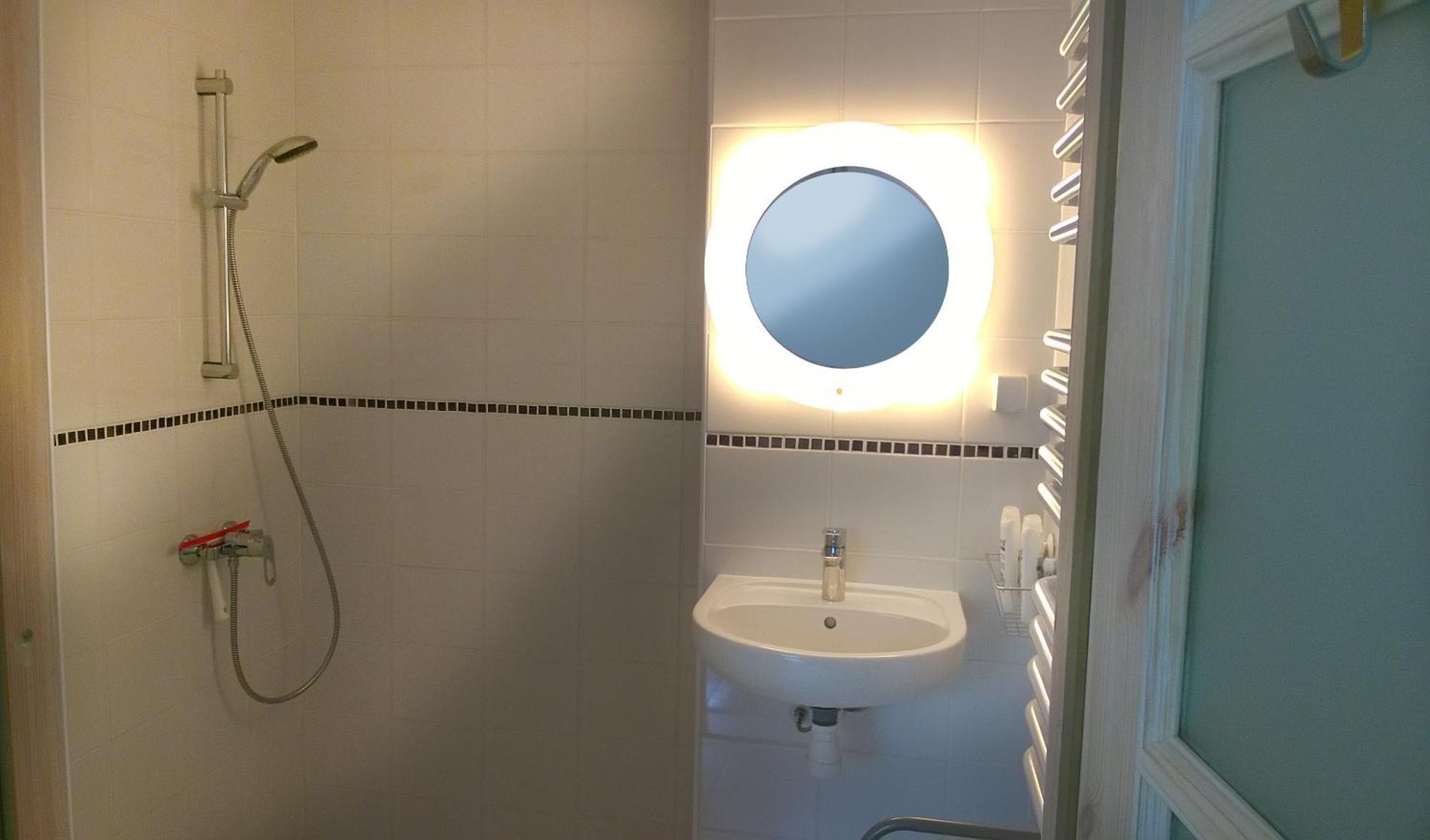Eriksmåla Art Residence Rum bild